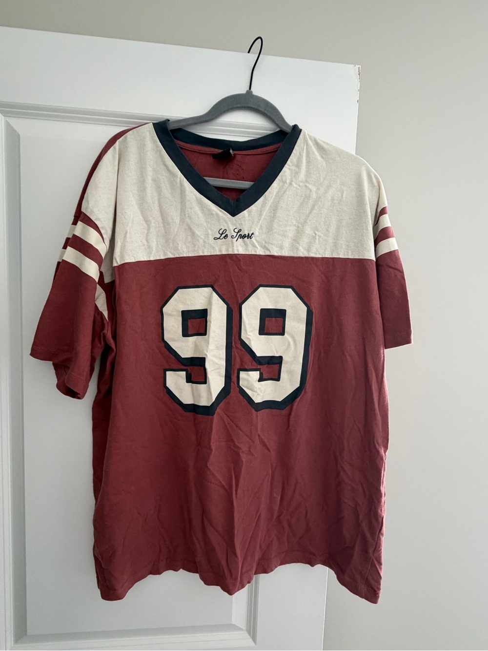 Urban Outfitters Maroon and Cream V-Neck 99 Graphic Tee